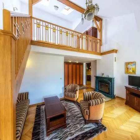 アパート Tatrytop Apartament Heban Z Kominkiem ザコパネ