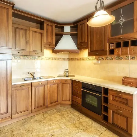 アパート Tatrytop Apartament Heban Z Kominkiem ザコパネ