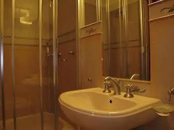 アパート Tatrytop Apartament Heban Z Kominkiem ザコパネ