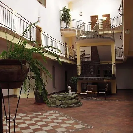 アパート Tatrytop Apartament Heban Z Kominkiem ザコパネ
